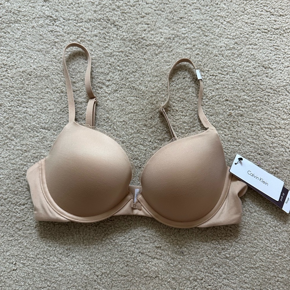 NWT Calvin Klein bra